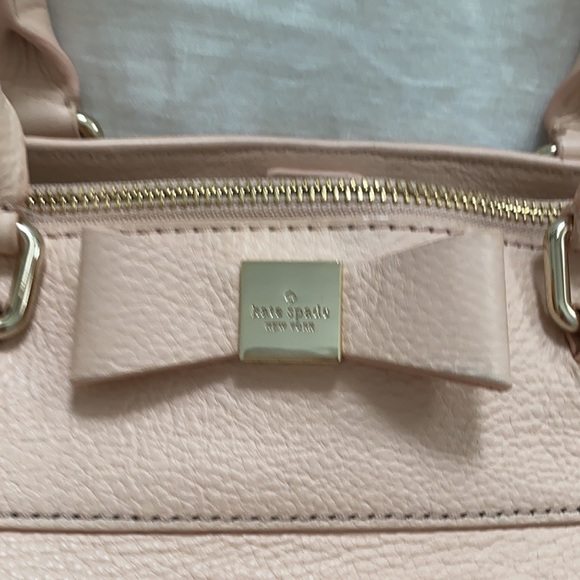 Light pink Kate Spade shoulder bag. - Picture 2 of 8